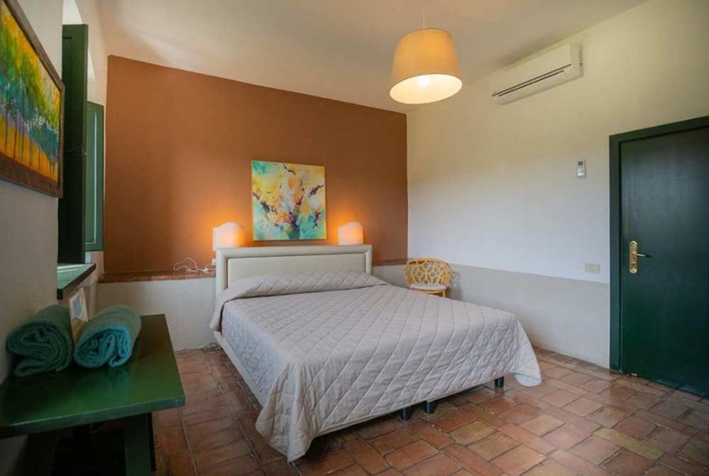 Pescille Hotel