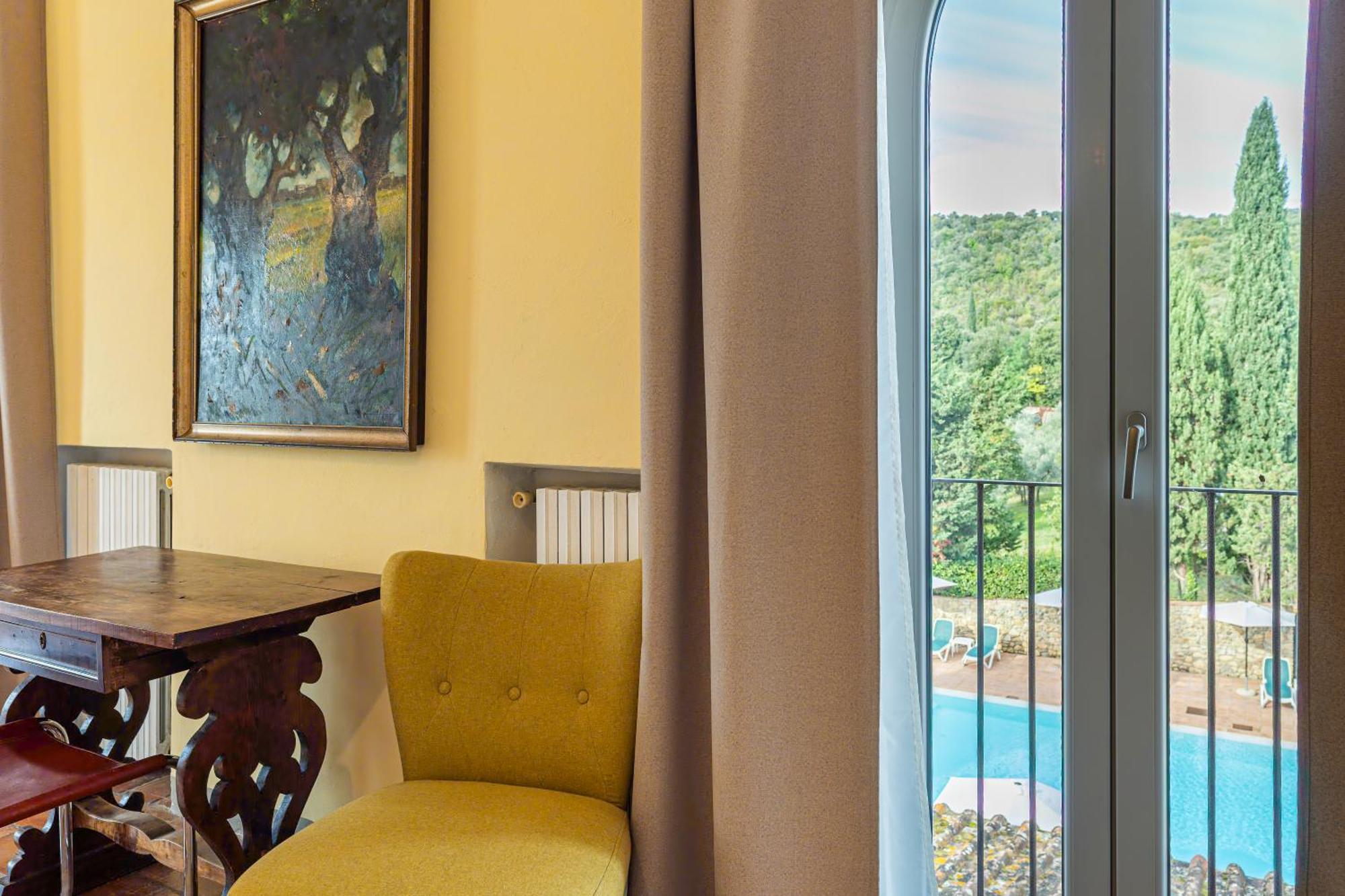 Pescille Hotel 3*
